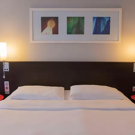 Park Inn By Radisson Hotel Astana-2